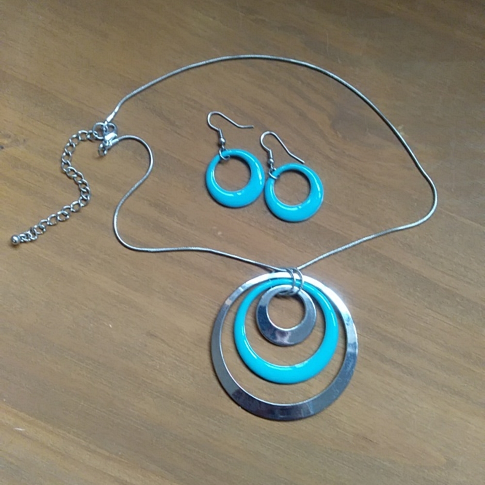 Vintage earrings and necklace set